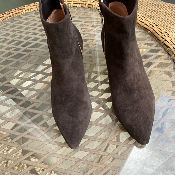 ❤️Sold❤️Taryn Rose Bootie - Picture 1 of 4